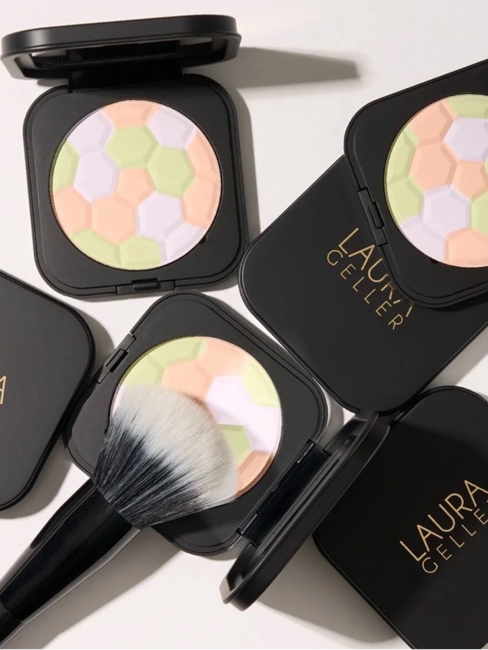 Laura Geller Color-Correcting Compact Powder - Pastel Green, Peach, White